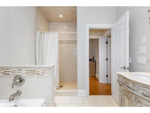 3-1058 Whites Road, Port Carling, ON - Indoor Photo Showing Bathroom