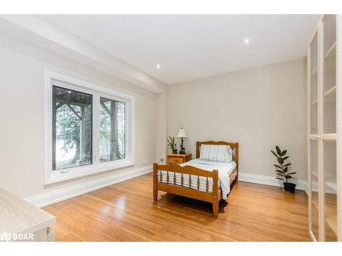 3-1058 Whites Road, Port Carling, ON - Indoor Photo Showing Bedroom