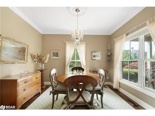 37 Kirkwood Drive, Niagara-On-The-Lake, ON - Indoor Photo Showing Dining Room