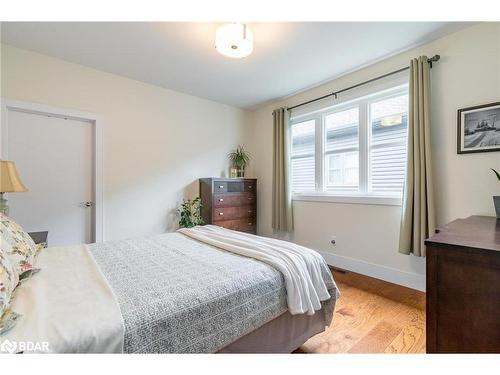 45 Betty Boulevard, Wasaga Beach, ON - Indoor Photo Showing Bedroom