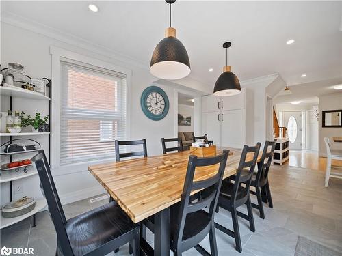 56 Irwin Drive, Barrie, ON - Indoor Photo Showing Dining Room