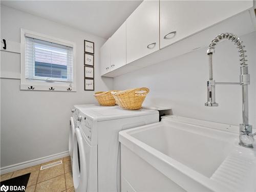 56 Irwin Drive, Barrie, ON - Indoor Photo Showing Laundry Room