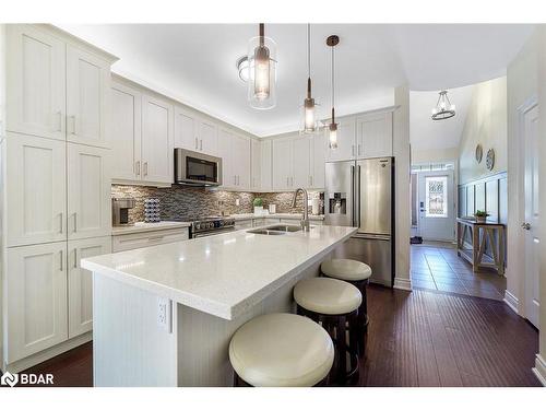 79 Sandy Coast Crescent, Wasaga Beach, ON - Indoor Photo Showing Kitchen With Stainless Steel Kitchen With Double Sink With Upgraded Kitchen