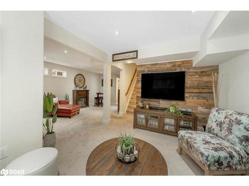 79 Sandy Coast Crescent, Wasaga Beach, ON - Indoor Photo Showing Living Room