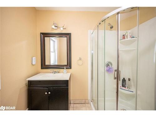 4 Clover Court, Kawartha Lakes, ON - Indoor Photo Showing Bathroom