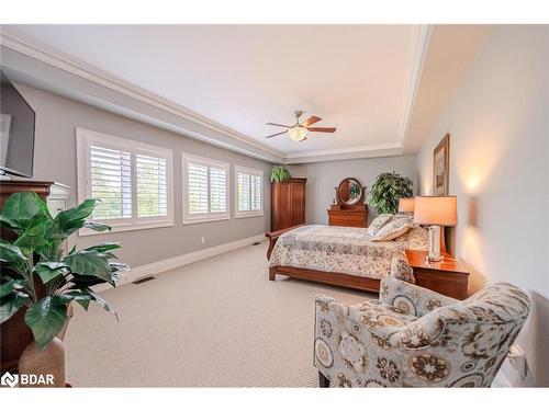 31 Plunkett Court, Barrie, ON - Indoor Photo Showing Bedroom