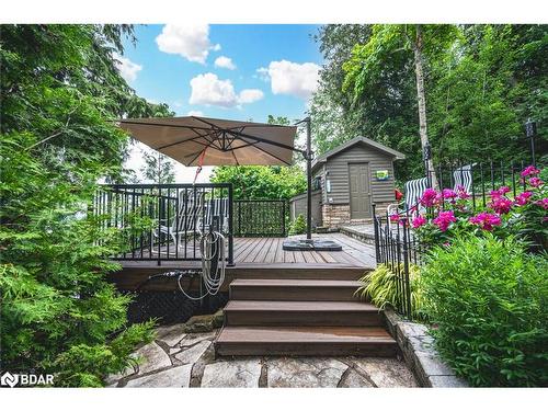 31 Plunkett Court, Barrie, ON - Outdoor With Deck Patio Veranda