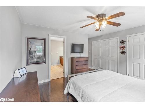 69 Miller Drive, Barrie, ON - Indoor Photo Showing Bedroom