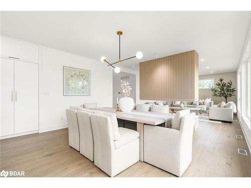 25 Deerhurst Highlands Drive, Huntsville, ON - Indoor Photo Showing Laundry Room