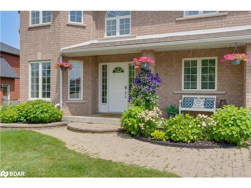 30 Capilano Court, Barrie, ON - Outdoor With Facade