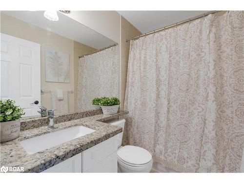 30 Capilano Court, Barrie, ON - Indoor Photo Showing Bathroom