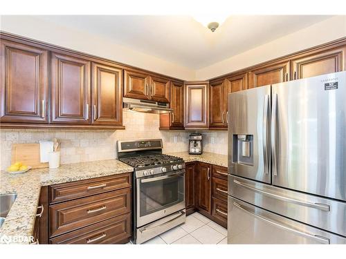 109 Dyer Drive, Wasaga Beach, ON - Indoor Photo Showing Kitchen