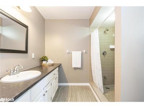 109 Dyer Drive, Wasaga Beach, ON - Indoor Photo Showing Bathroom