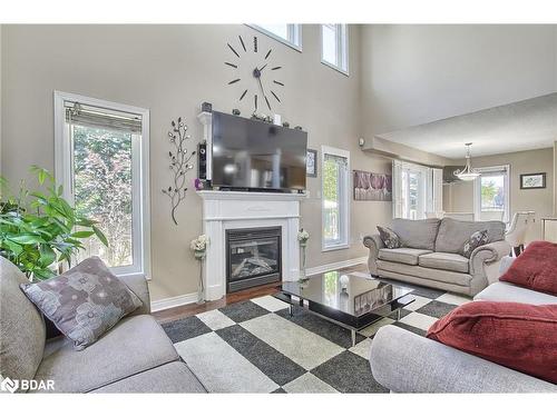 22 Benjamin Lane, Barrie, ON - Indoor Photo Showing Living Room With Fireplace