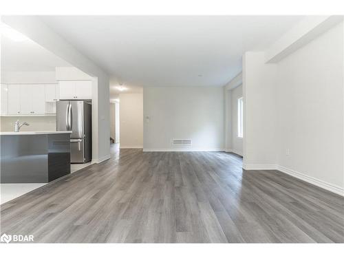 365 Beechwood Forest Lane, Gravenhurst, ON - Indoor Photo Showing Kitchen