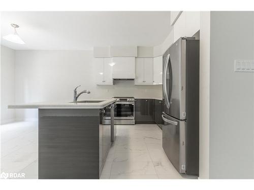 365 Beechwood Forest Lane, Gravenhurst, ON - Indoor Photo Showing Kitchen