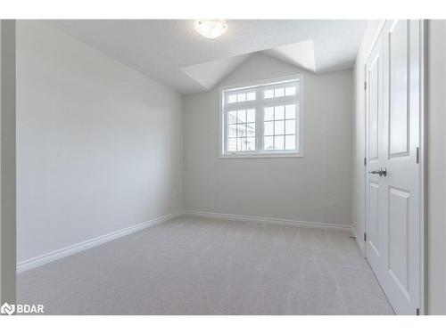 365 Beechwood Forest Lane, Gravenhurst, ON - Indoor Photo Showing Other Room