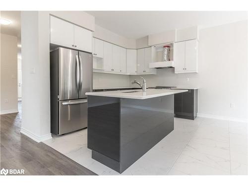 335 Beechwood Forest Lane, Gravenhurst, ON - Indoor Photo Showing Kitchen