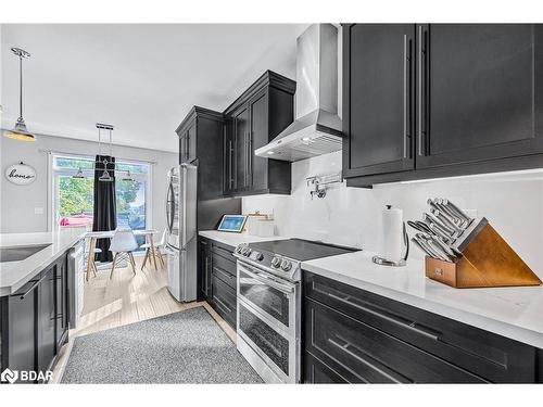 3075 Orion Blvd Boulevard, Orillia, ON - Indoor Photo Showing Kitchen With Upgraded Kitchen