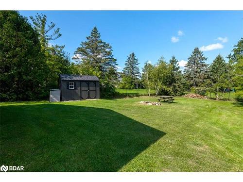 23 Leisure Court, Coldwater, ON - Outdoor With Backyard