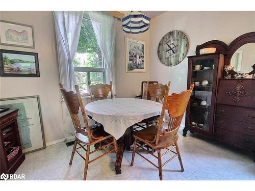 33 River Street, Severn, ON - Indoor Photo Showing Dining Room