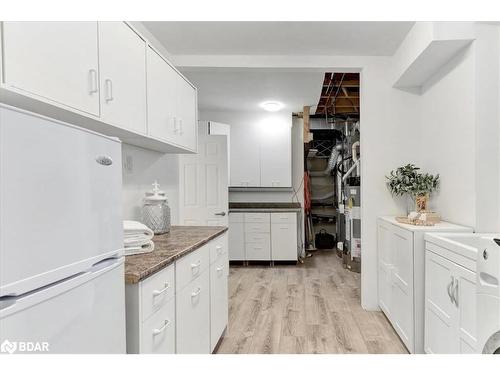 35 Reid Crescent, Collingwood, ON - Indoor Photo Showing Kitchen