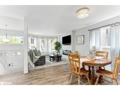 35 Reid Crescent, Collingwood, ON - Indoor Photo Showing Dining Room