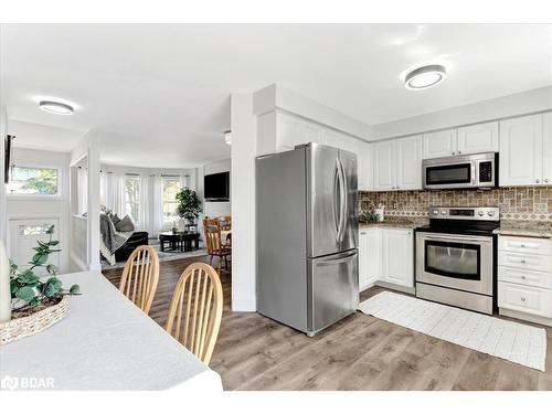 35 Reid Crescent, Collingwood, ON - Indoor Photo Showing Kitchen