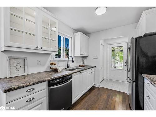 6 Deerpark Drive, Barrie, ON - Indoor Photo Showing Kitchen With Double Sink