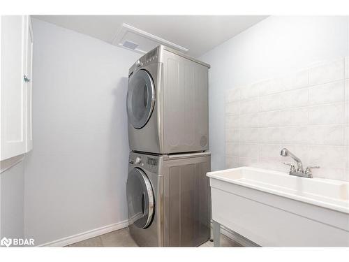 104 Madelaine Drive, Barrie, ON - Indoor Photo Showing Laundry Room