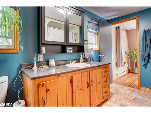 4410 Canal Road, Severn, ON - Indoor Photo Showing Bathroom