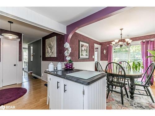 1519 Line 1 N, Oro-Medonte, ON - Indoor Photo Showing Dining Room