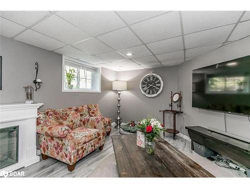 1519 Line 1 N, Oro-Medonte, ON - Indoor Photo Showing Living Room With Fireplace