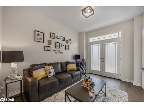 4 Slack Lane, Caledon East, ON - Indoor Photo Showing Living Room