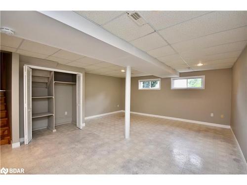 252 Nelson Crescent, Stroud, ON - Indoor Photo Showing Basement