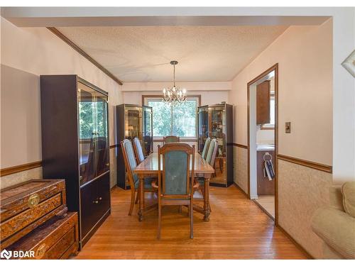 205 Merrett Drive, Barrie, ON - Indoor Photo Showing Dining Room