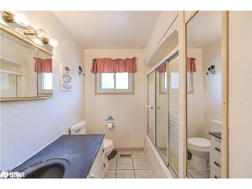 205 Merrett Drive, Barrie, ON - Indoor Photo Showing Bathroom