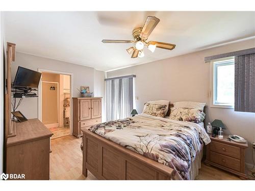 205 Merrett Drive, Barrie, ON - Indoor Photo Showing Bedroom