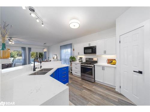 45 Mcavoy Drive, Barrie, ON - Indoor Photo Showing Kitchen With Double Sink