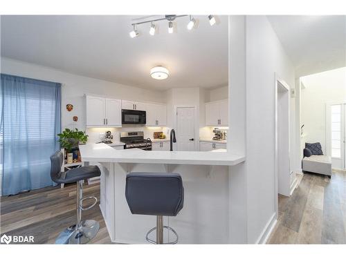 45 Mcavoy Drive, Barrie, ON - Indoor Photo Showing Kitchen