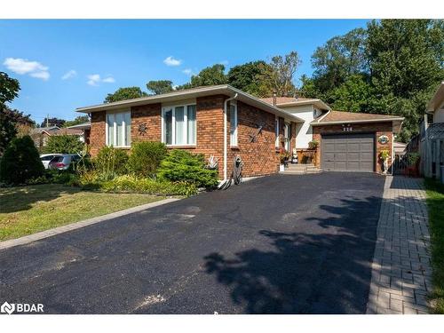 114 Chieftain Crescent, Barrie, ON - Outdoor With Facade