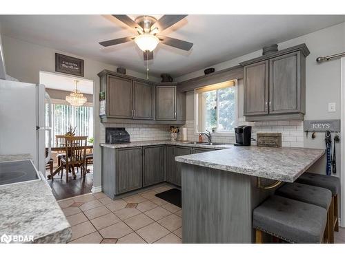 114 Chieftain Crescent, Barrie, ON - Indoor Photo Showing Kitchen With Double Sink