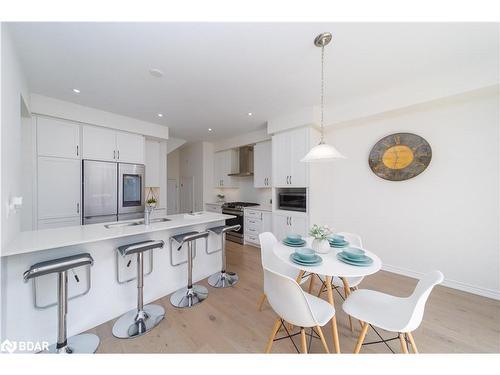 116 Shepherd Drive, Barrie, ON - Indoor Photo Showing Dining Room