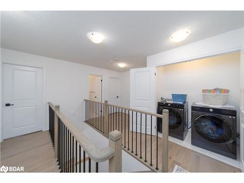 116 Shepherd Drive, Barrie, ON - Indoor Photo Showing Laundry Room