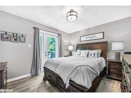 22 Patterson Place, Barrie, ON - Indoor Photo Showing Bedroom