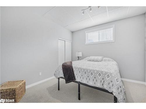 22 Patterson Place, Barrie, ON - Indoor Photo Showing Bedroom