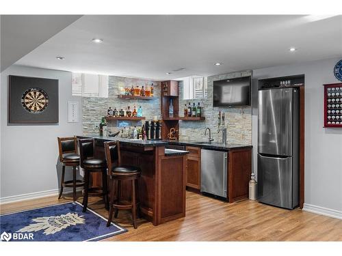 33 Royal Park Boulevard, Barrie, ON - Indoor Photo Showing Kitchen With Stainless Steel Kitchen