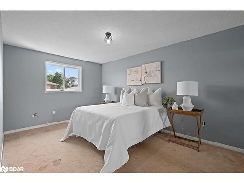 80 Ambler Bay, Barrie, ON - Indoor Photo Showing Bedroom