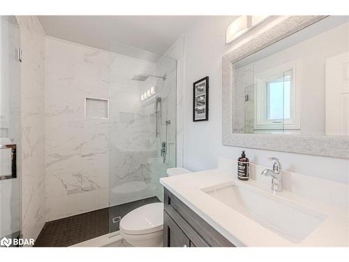 74 Gibbon Drive, Barrie, ON - Indoor Photo Showing Bathroom