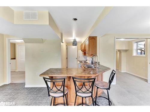 41 Macmillan Crescent, Barrie, ON - Indoor Photo Showing Dining Room